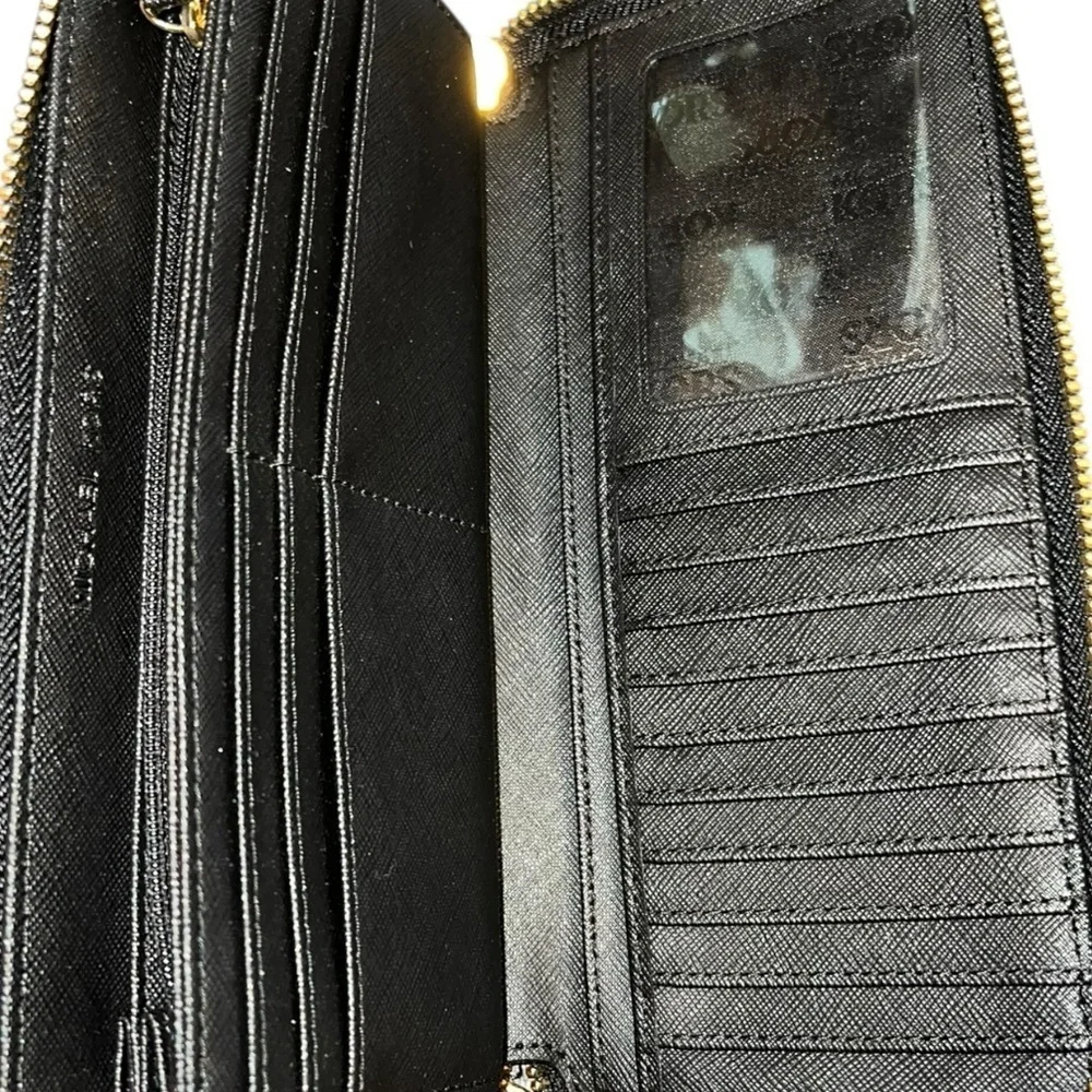 Michael Kors Jet Set Travel Zip Around Wallet MK Logo White Gray PVC